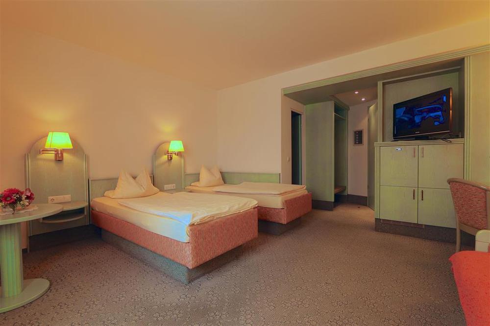 Hotel Zum Loewen Mörfelden-Walldorf Rom bilde