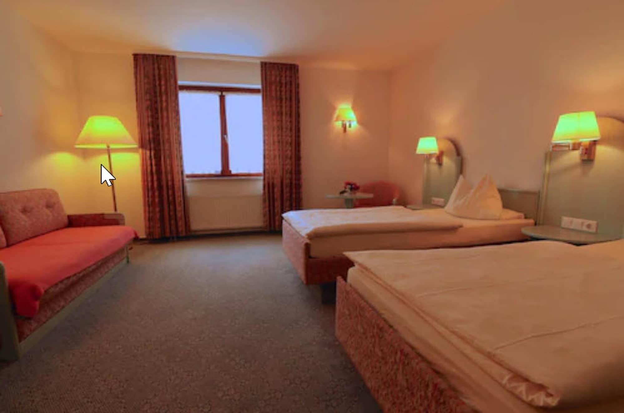 Hotel Zum Loewen Mörfelden-Walldorf Eksteriør bilde