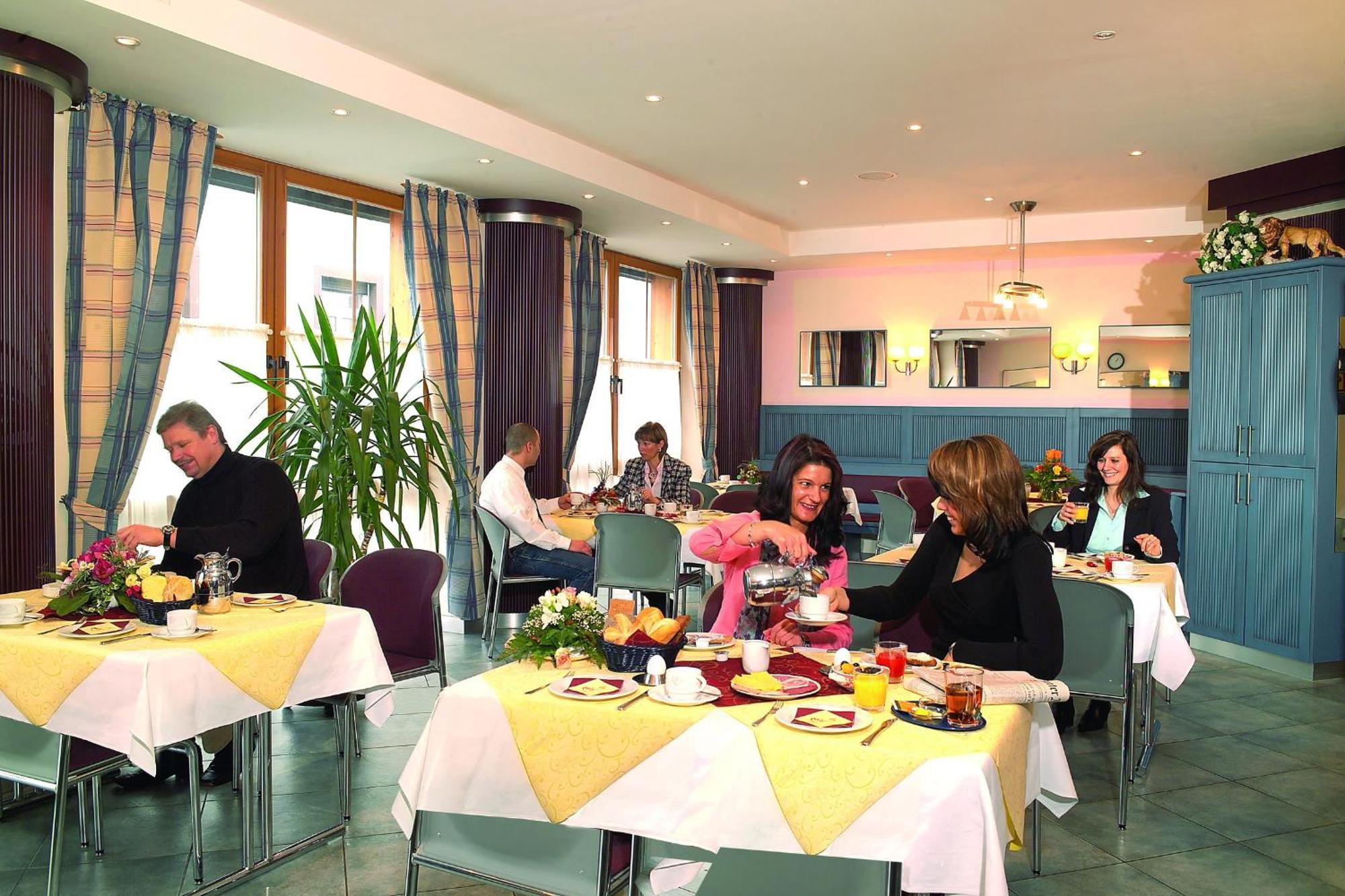 Hotel Zum Loewen Mörfelden-Walldorf Eksteriør bilde