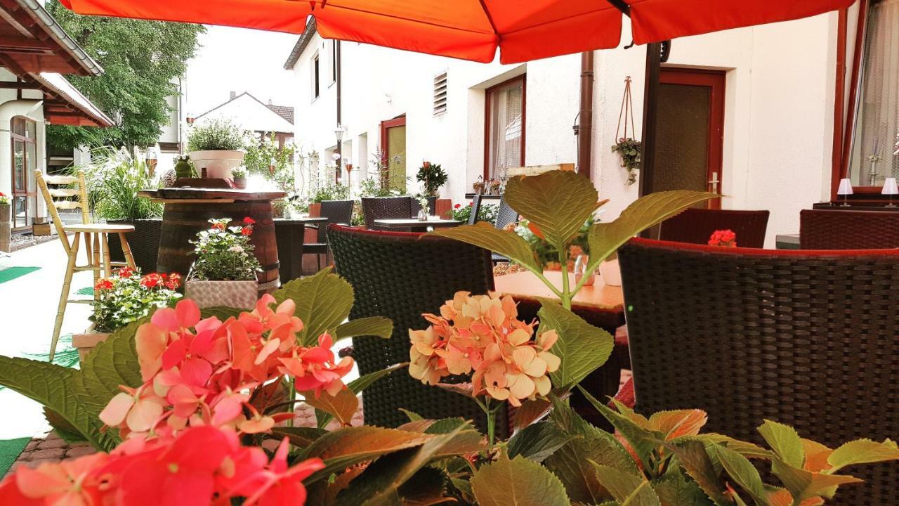 Hotel Zum Loewen Mörfelden-Walldorf Eksteriør bilde